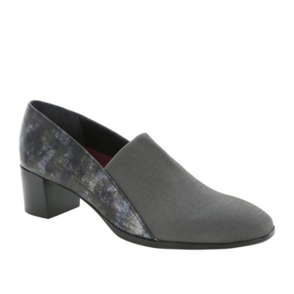 NEW MUNRO AMERICAN BILLEE Gray Pumps